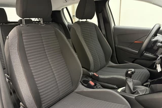 Peugeot 208 1.2 PureTech Blue Lease Active 75 PK | Handgeschakeld | Airco | Navigatie | Parkeersensor | Cruise Control | Licht Metalen Velgen | Camera | 1e eigenaar / 14