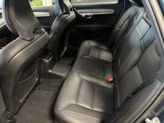 Volvo V90 2.0 T6 AWD Business Pro Automaat / Pano / leder / Harman Kardon / navi / camera/ head up / 31