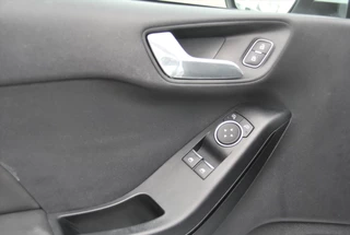 FORD Fiesta 1.1 70pk 5dr Trend / 8