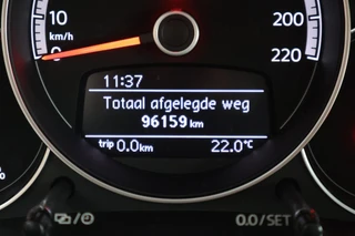Volkswagen Up! 1.0 BMT 60pk move up! Airco Cruise Control Camera / 27