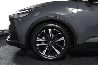 Toyota C-HR 1.8 Hybrid 140 Dynamic  | Dig. Cockpit | Adapt. Cruise | Winterpakket | PDC | Camera | NAV + App. Connect | ECC | DAB | LM 18" | 2989 / 46