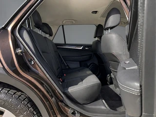 Subaru Outback 2.5i Premium AWD 176 pk AUT  | navigatie | eyesight | leder interieur | trekhaak | elektr. v. stoelen | NL auto / 24