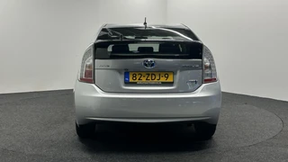 Toyota Prius 1.8 Plug-in Aspiration LEER NAVI CAMERA CRUISE. / 8