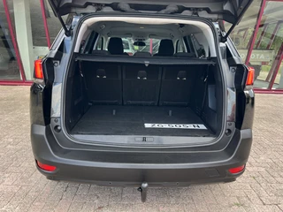 Peugeot 5008 1.2 PureTech Blue Lease Executive 7p  | APK tot 14-09-2027 | Trekhaak | Volledig onderhoud | / 44