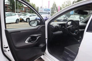 Toyota Yaris 1.5 Hybrid 115 DYNAMIC STOELVERW. LED KOPLAMPEN LENDE STEUN AD-CRUISE CAMERA CLIMA / 7