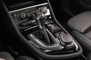 BMW 2-serie Active Tourer 225xe Luxury | Driving Assistant Plus | Panoramadak | Fileassistent | Active Cruise control | Head-up | HiFi audio | Sportstoelen | Rijstrooksensor | Keyless entry / 33