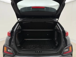 Hyundai Kona 1.0 T-GDI Comfort | Cruise control | Stuur & stoelverwarming | Camera | Parkeersensoren achter | Trekhaak / 13