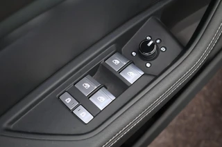 Audi Q8 e-tron 50 340pk quattro Advanced Edition 95 kWh SOH 91% Trekhaak Camera Sportstoelen Stoelverwarming / 15
