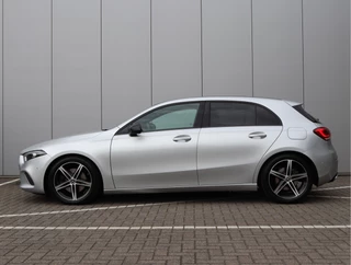 Mercedes-Benz A-Klasse 220 Launch Edition  | Widescreen | Camera | Org. NL / 15