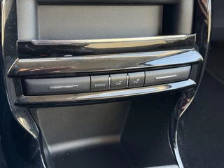 Citroen C3 Feel Edition 1.2 PureTech 82PK Navigatie, Climate Control, Cruise Control, Bluetooth, Elektrische Ramen Voor / 23