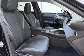 Peugeot 408 1.6 HYbrid 225 e-DSC7 Allure DEMO ZONDER KMS! l Wireless Apple Carplay & Android Auto l Digitale Cockpit l DAB l Bluetooth l PDC l LED verlichting l Lichtmetalen Velgen / 11