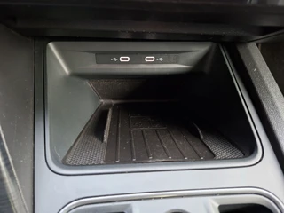 Cupra Leon 1.5 eTSI Business Intense AUT.* Navigatiesysteem * Elektrische stoelen met memory * Parkeercamera * / 15