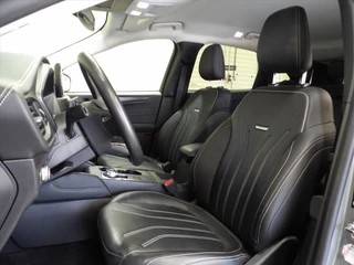 Ford Kuga 2.5 PHEV e-CVT 225pk Vignale / 18
