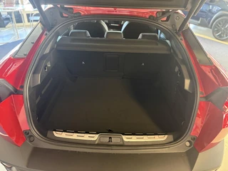 Peugeot 408 1.2 GT Hybrid 145 | VOORRAAD | Focal Premium Audio | Schuif-/kanteldak | Trekhaak | 8 Jaar garantie | Full Options / 12