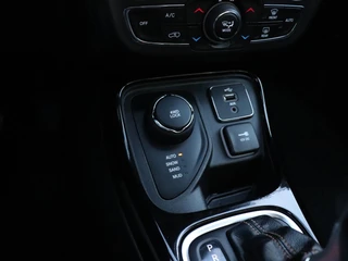 Jeep Compass 1.4 MultiAir Limited 4x4 | LEDER | MEMORY | BEATS AUDIO | TREKHAAK | STOEL/STUURVERW. | CAMERA | NAVI | CRUISE | / 28