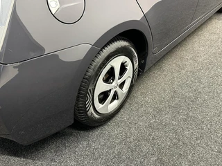 Toyota Prius 1.8 Plug-in Dynamic Business CAMERA NAVI ECC CRUISE TREKHAAK. / 15