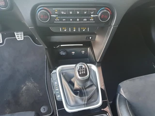 Kia ProCeed 1.5 T-GDi GT-Line | Stoel en stuurverwarming | Navigatie | Elektrische achterklep | Camera | Climate control | Apple Carplay / Android Auto | / 31