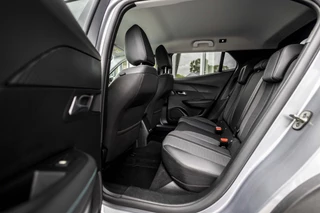 Peugeot 2008 1.2 PureTech Allure Pack  | Camera | Trekhaak | LED / 11