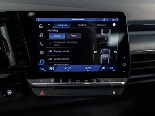 Renault Austral 1.2 E-Tech full hybrid 200 evolution l SoH 96% l AUT. l Parkeer cam.l 1ste eig.l BTW Auto l Als Nieuw / 21