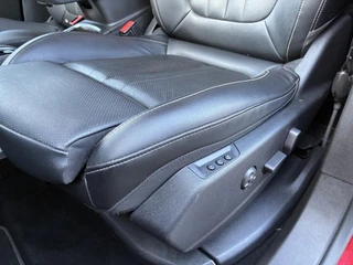 Opel Grandland X 1.6 Turbo Hybrid4 Automaat Ultimate | ECC | Navigatie | Leder | Winterpakket | Stoelventilatie | Camera | Trekhaak | 19" LM-Velgen | Zeer kompleet / 14