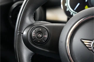MINI 3-deurs 1.5 Cooper Chili  | Pano | Leder | Stl. verw. | PDC | Sportstoelen | / 21