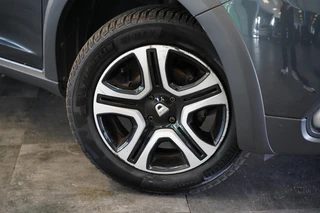 Dacia Sandero Stepway 0.9 TCe SL  Automaat Achteruitrijcamera ALL Season Banden / 4