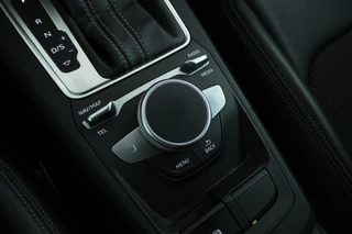 Audi Q2 1.4 TFSI CoDS-line  Automaat, Stoelverwarming, Virtual, Leer, / 33