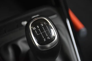 Kia Stonic 1.0 T-GDi 100pk DynamicPlusLine / 25