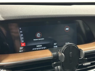 Alfa Romeo Stelvio 2.0 T AWD TREKHAAK LEER NAVI CRUISE ECC. / 32