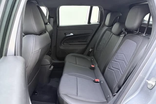 Jeep Avenger Summit 54 kWh | Camera | Apple carplay/Android auto | Voorruitverwarming | Climate control / 19