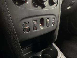 Dacia Sandero 0.9 TCe Stepway Lauréate AURCO TREKHAAK NAVI CRUISE. / 33