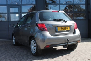 Toyota Yaris 1.3 VVT-I ASPIRATION Navigatie / Trekhaak / Cruise control / 12