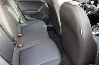 Seat ARONA 1.0 TSI Xperience Connect DSG Carplay Stoelverwarming / 16