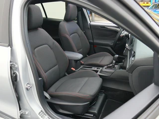 Ford Focus Wagon 1.0 EcoBoost Hybrid ST Line X Private lease €539 p.m. / 12