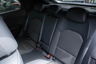 Kia XCeed 1.6 GDi PHEV DynamicLine|Camera|Stoel+Stuurverwarming| / 40