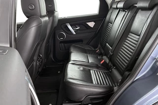 Land Rover Discovery Sport P300e 1.5 S / 9