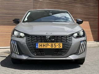 Peugeot 208 1.2 Hybrid 110 e-DCS6 Allure / 8