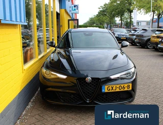 Alfa Romeo Giulia 2.9 V6 Quadrifoglio H/K Driver assist. / 32