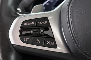 BMW X3 xDrive30e M Sport Panoramadak Stuur-Stoelverwarming HiFi Camera / 32