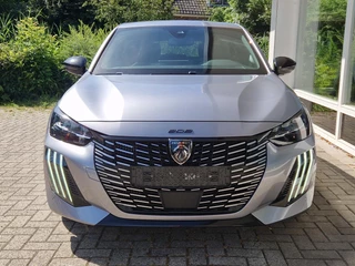 Peugeot 208 1.2 Hybrid 145 e-DCS6 GT | Massagestoel | Alcantara | Achteruitrijcamera | Apple Carplay/Android Auto | Stoelverwarming / 6
