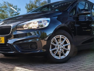 BMW 2-serie Gran Tourer 216d Centennial Executive / 14