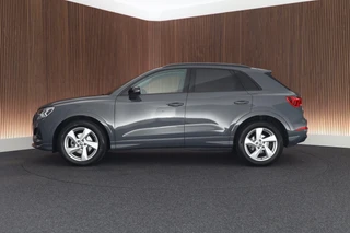 Audi Q3 35 TFSI 150pk S-Tronic Advanced LED Koplampen Stoelverwarming Trekhaak ACC Parkeersensoren / 7