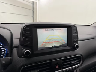Hyundai Kona 1.0 T-GDI Comfort | Cruise control | Stuur & stoelverwarming | Camera | Parkeersensoren achter | Trekhaak / 22