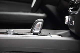 Volvo XC60 T6 Plug-in hybrid AWD R-Design Panorama|H/K Audio / 23