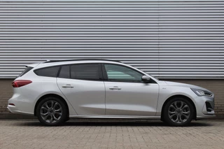 Ford Focus Wagon 1.0 EcoBoost Hybrid ST Line X  | Leder UNIEK! | Head-up | Adaptieve cruise | Trekhaak | Winterpack / 2
