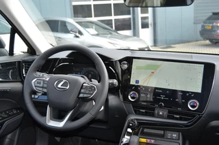 Lexus NX 450h+ AWD Business Line NIEUW DIRECT LEVERBAAR TREKHAAK 1500KG TREKGEWICHT MEMORY-SEAT STOELVENTI / 37