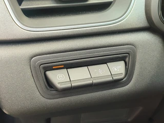 Renault Captur 1.3 mild hybrid 140 EDC techno  Rijklaar + fabrieksgarantie Henk Jongen Auto's in Helmond,  al 50 jaar service zoals 't hoort! / 14