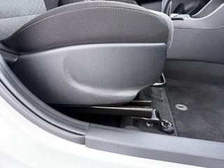 Kia Picanto 1.0 DPI DynamicLine  - Cruise Control - Navigatie - Airco - Achteruitrijcamera - Apple Carplay / Android Auto - Fabrieksgarantie tot 07-2032 - / 42