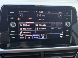 Volkswagen T-Roc 1.0 TSI Life  | LED | Apple Carplay | Adapt. Cruise | DAB+ | PDC v+a incl. Camera / 36