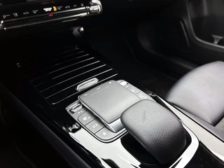 Mercedes-Benz A-klasse 250 e Premium | Automaat | Cruise control | Stoelverwarming | Navigatie | Camera | Parkeersensoren / 33
